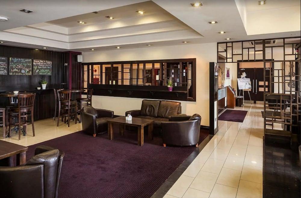 Central Hotel טולאמור מראה חיצוני תמונה