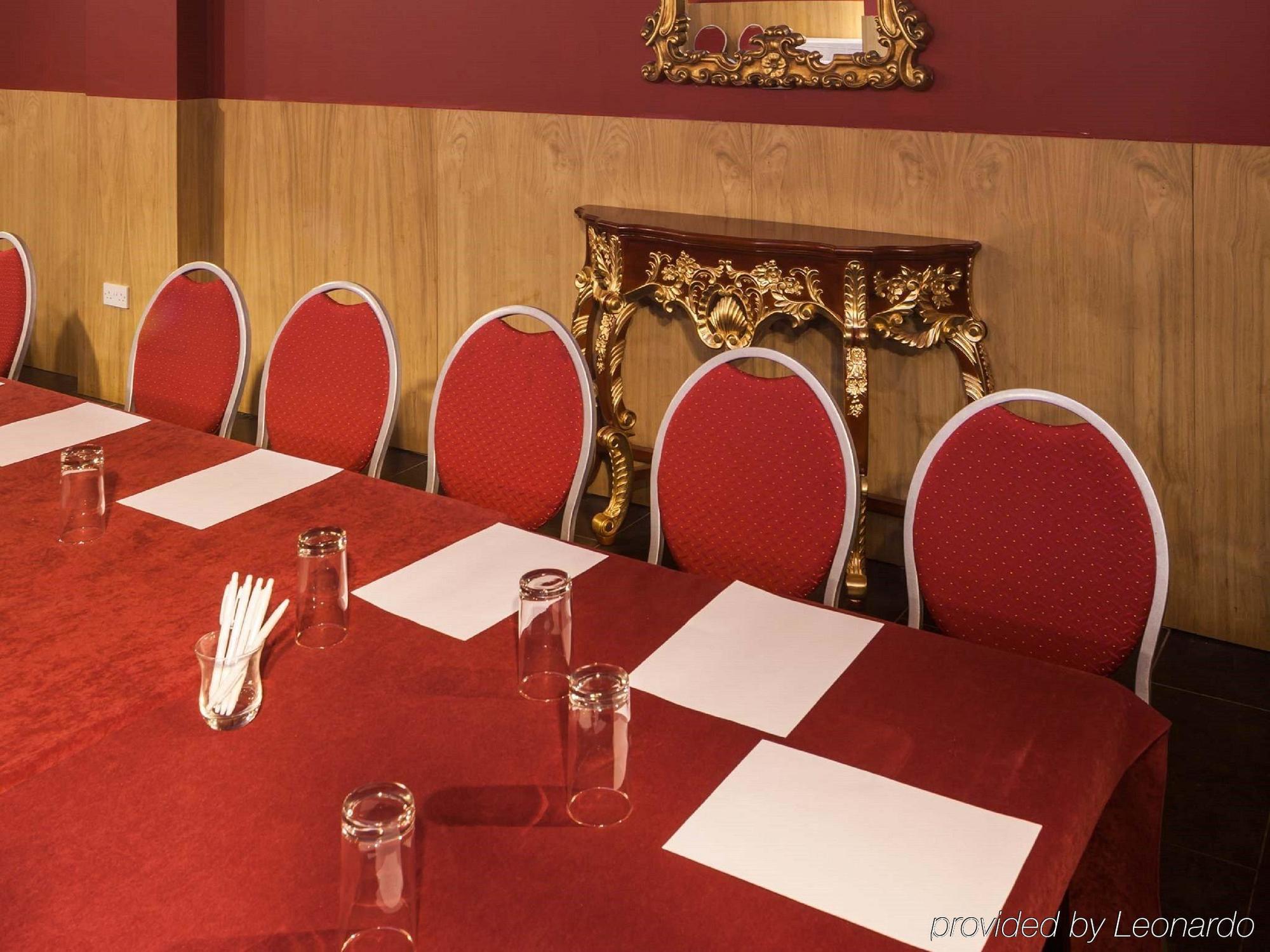 Central Hotel טולאמור מראה חיצוני תמונה