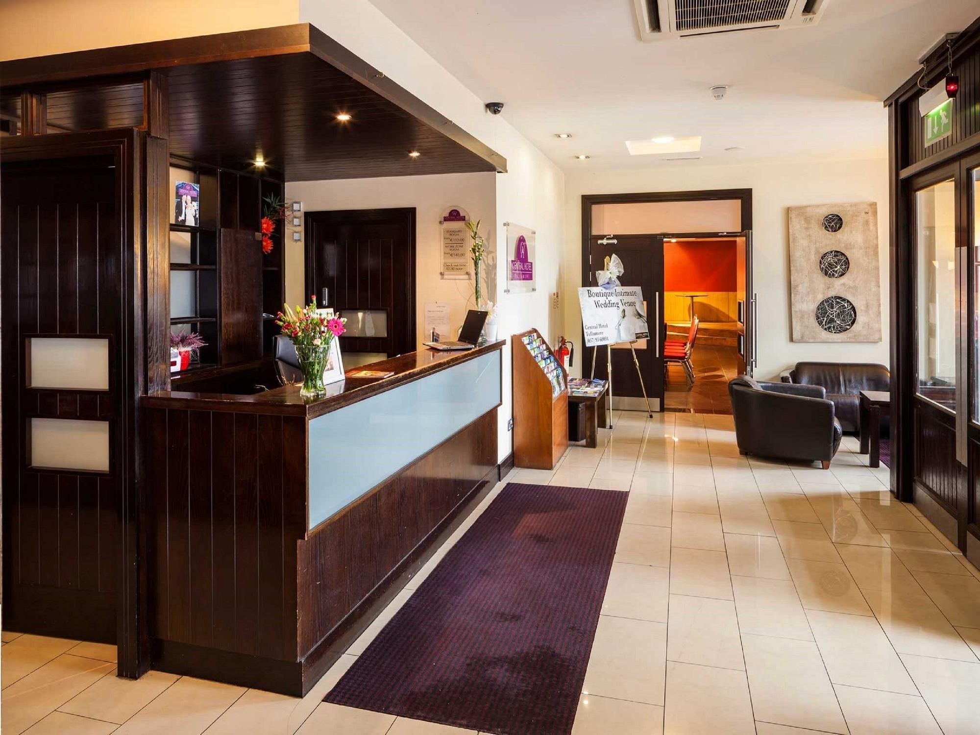 Central Hotel טולאמור מראה חיצוני תמונה