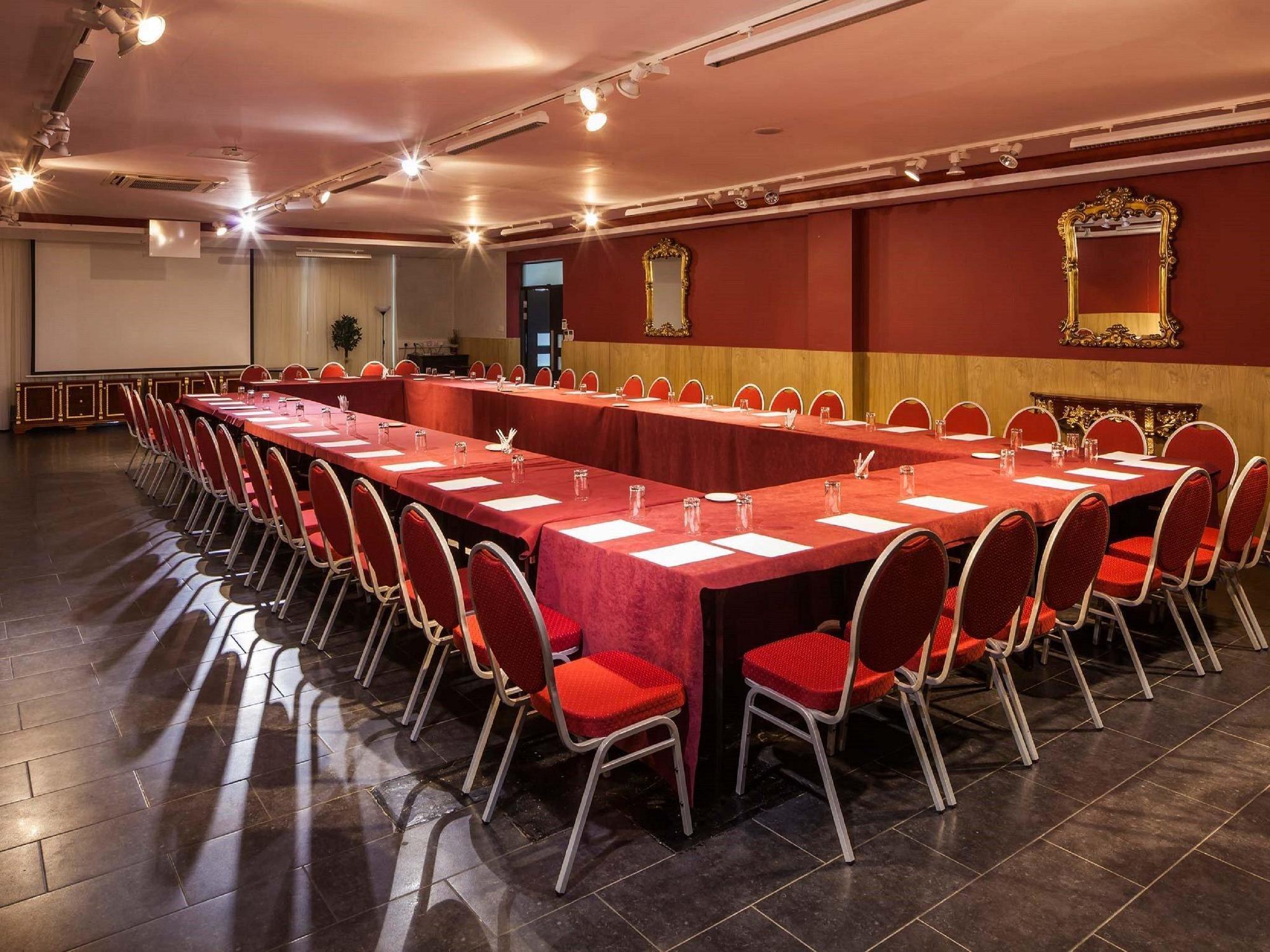Central Hotel טולאמור מראה חיצוני תמונה